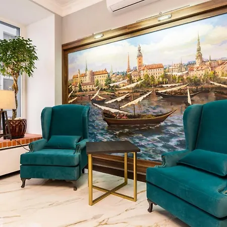 Old Plaza Hotel
